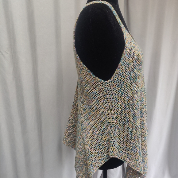 Hand Made Hanky Tank - Picture 4 of 5